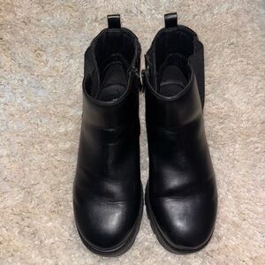 Gently worn torrid ankle boots